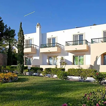 Pefkos & Szálloda 3*